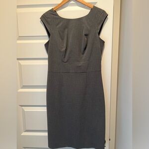 MOVING SALE 🏠 The Limited Gray A Line Dress - EUC - Size 8
